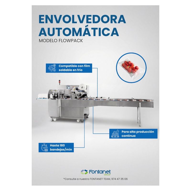 Envolvedora automática flowpack de acero inoxidable con cinta de alimentación y tarrina de fresas envuelta en film
